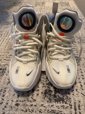Nike Zoom G.T. Jump Boys White Black Grey Basketball Shoes Sz 3.5 CZ9907-101